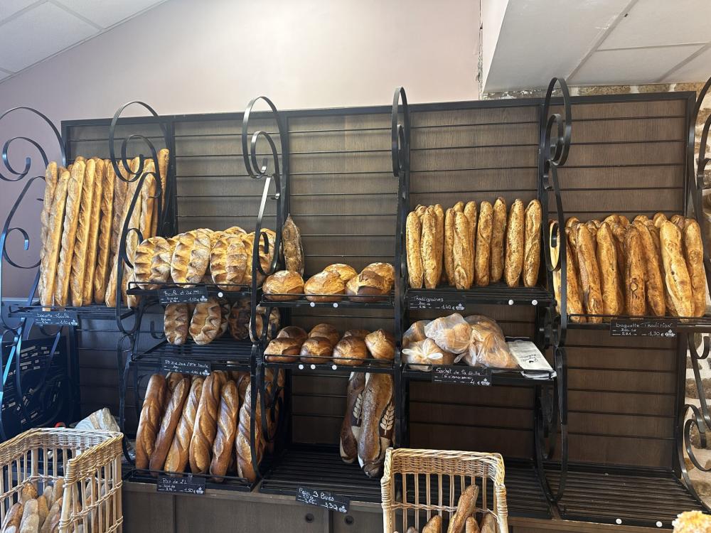 Boulangerie près de Hénon
